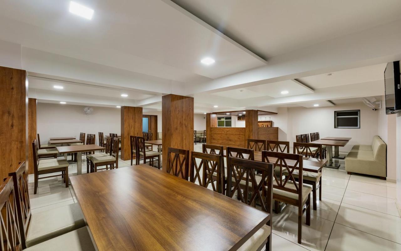 Hotel Grand Indu, 3 Star Kolhapur Eksteriør billede